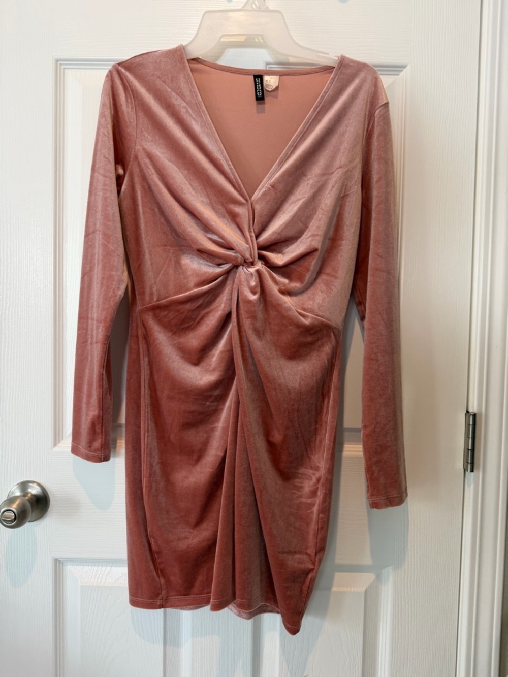H&M Rose Velvet Twist-Knot Long Sleeve Dress